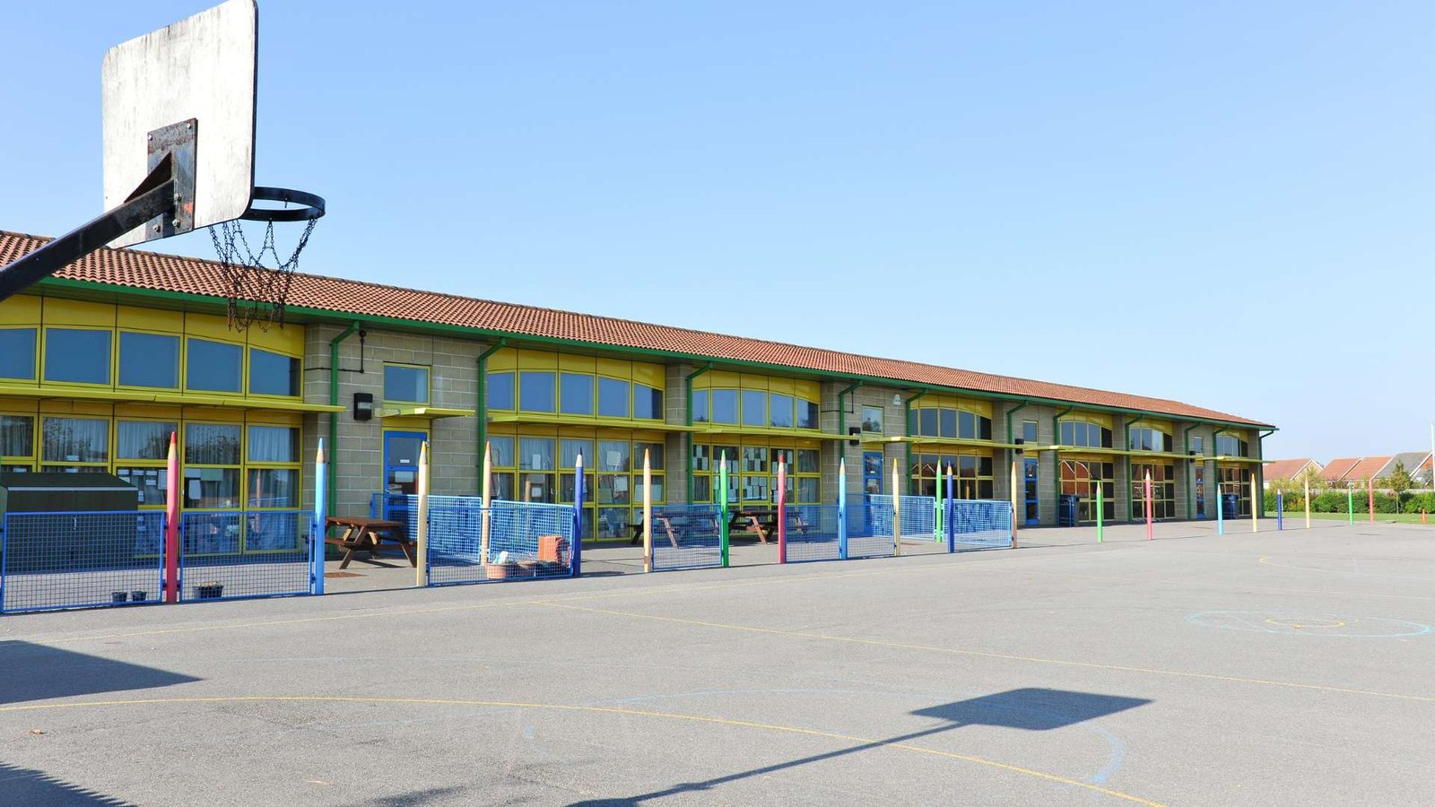 Lighting Design for Educational Institutions: Balancing Aesthetics, Safety, and Performance