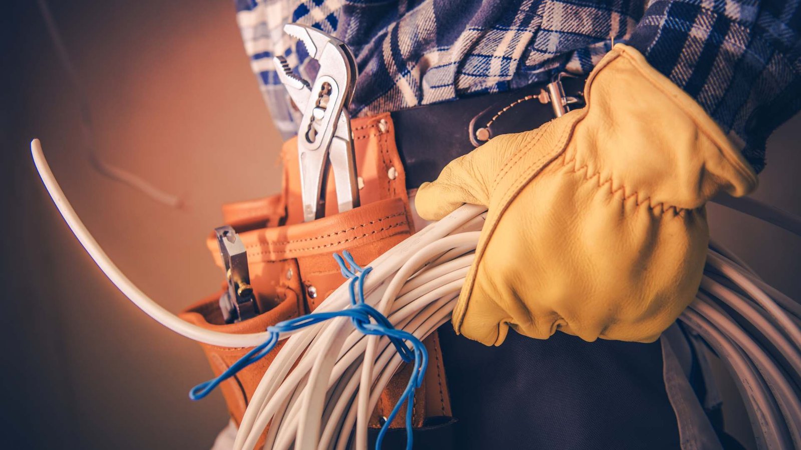 How to Find a Good Electrician: Ask the Right Questions