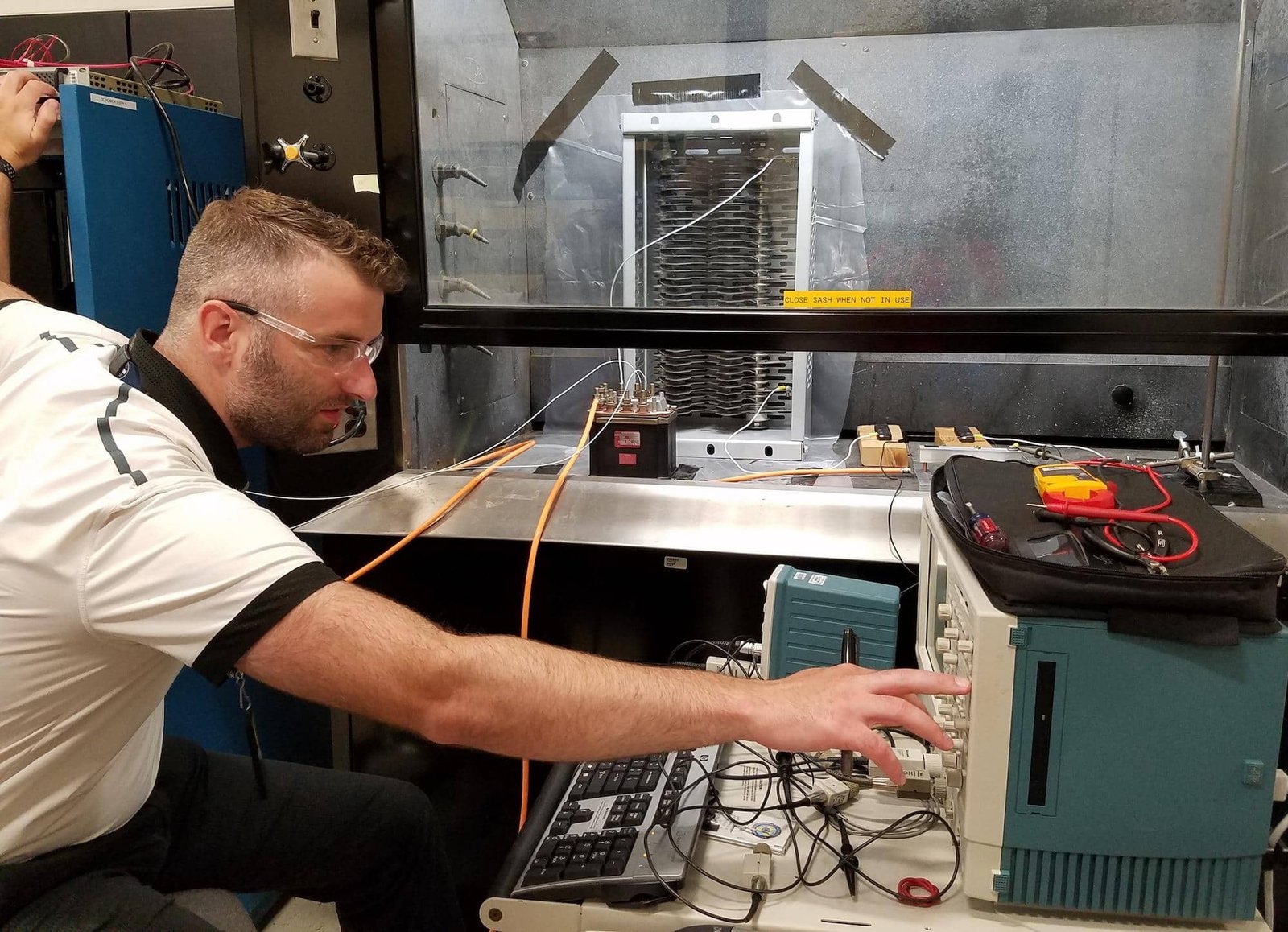 7 Benefits of Regular Electrical Testing in England