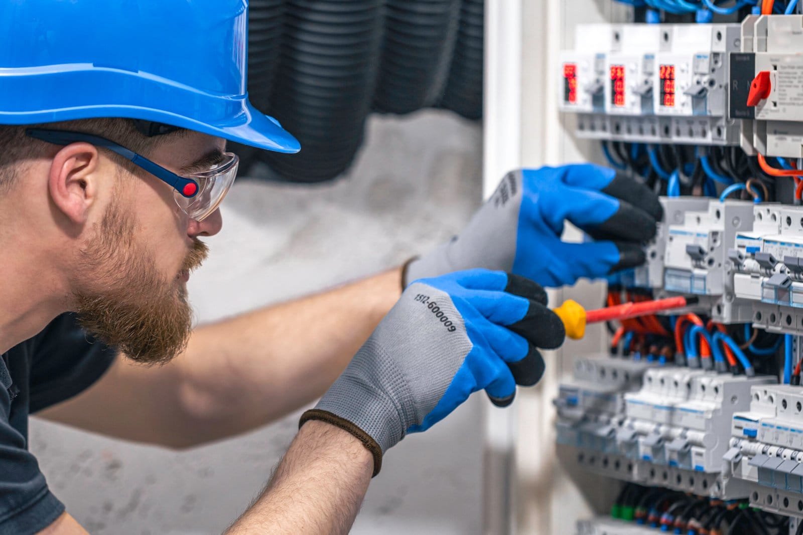 How to Avoid Common Electrical Installation Mistakes in Your Home?